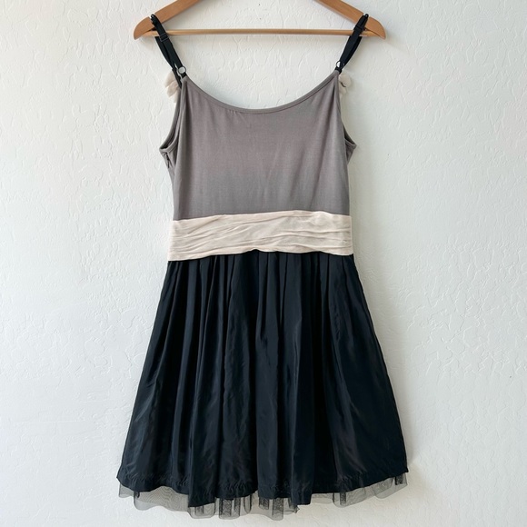 Baraschi Tulle Layered Dress Black, Gray, Blush, Size 4, Excellent Condition - Picture 9 of 11